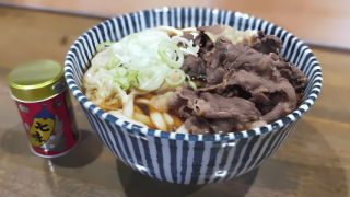 上田市長瀬：「花菜」馬肉うどん、家族の絆が生み出す伝統の味